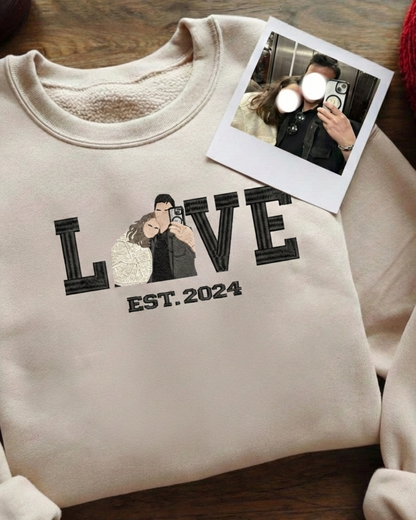 Aşka Dair Her Şey – EST. (İlişki Başlangıç Yılınız) Kişiye Özel Çift Nakışı