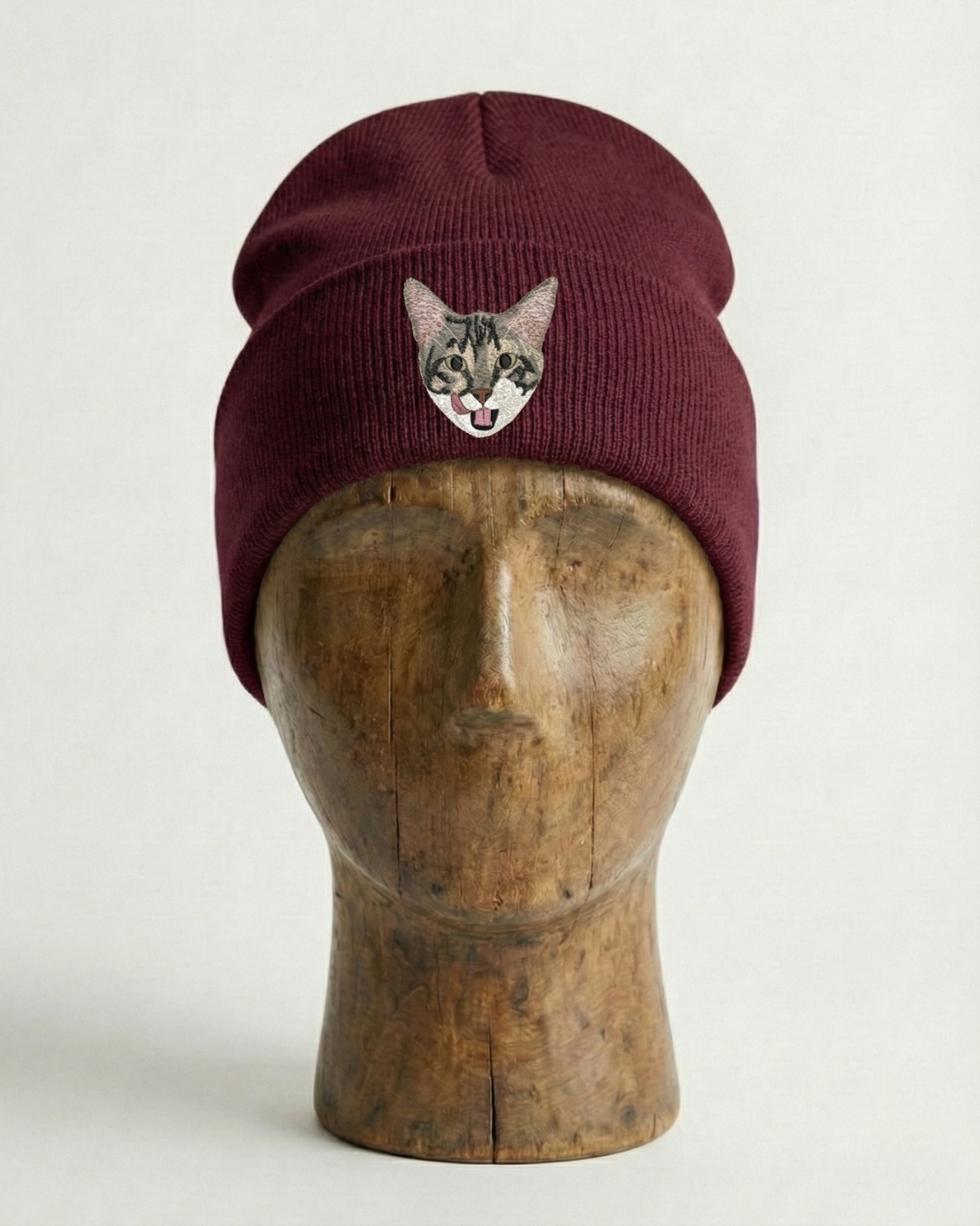 Kişiye Özel Evcil Hayvan Nakışlı Bere – Fotoğrafınızdan Özel Tasarım Kışlık Bere